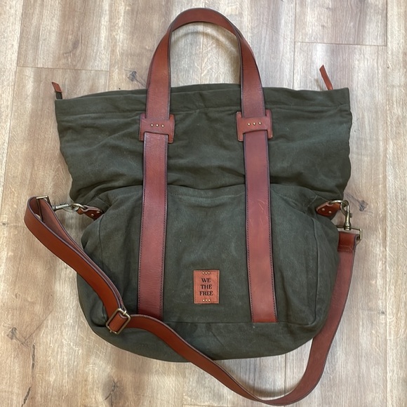 New We The Free Long Weekend Bag!!🔥🔥🔥 - Picture 13 of 16